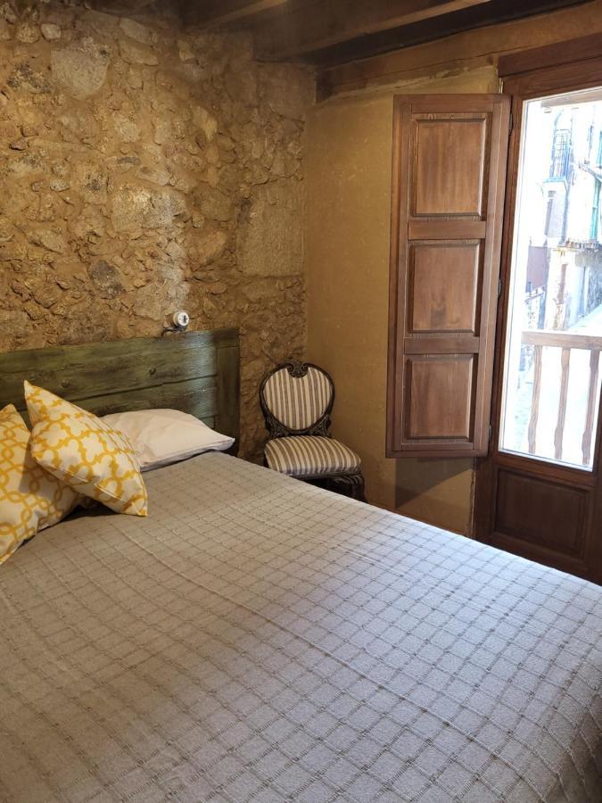Hostal La Casa El Cura Madrigal de la Vera Exterior foto