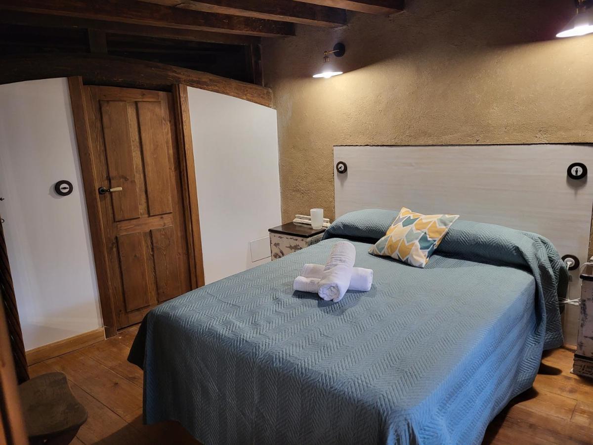 Hostal La Casa El Cura Madrigal de la Vera Exterior foto